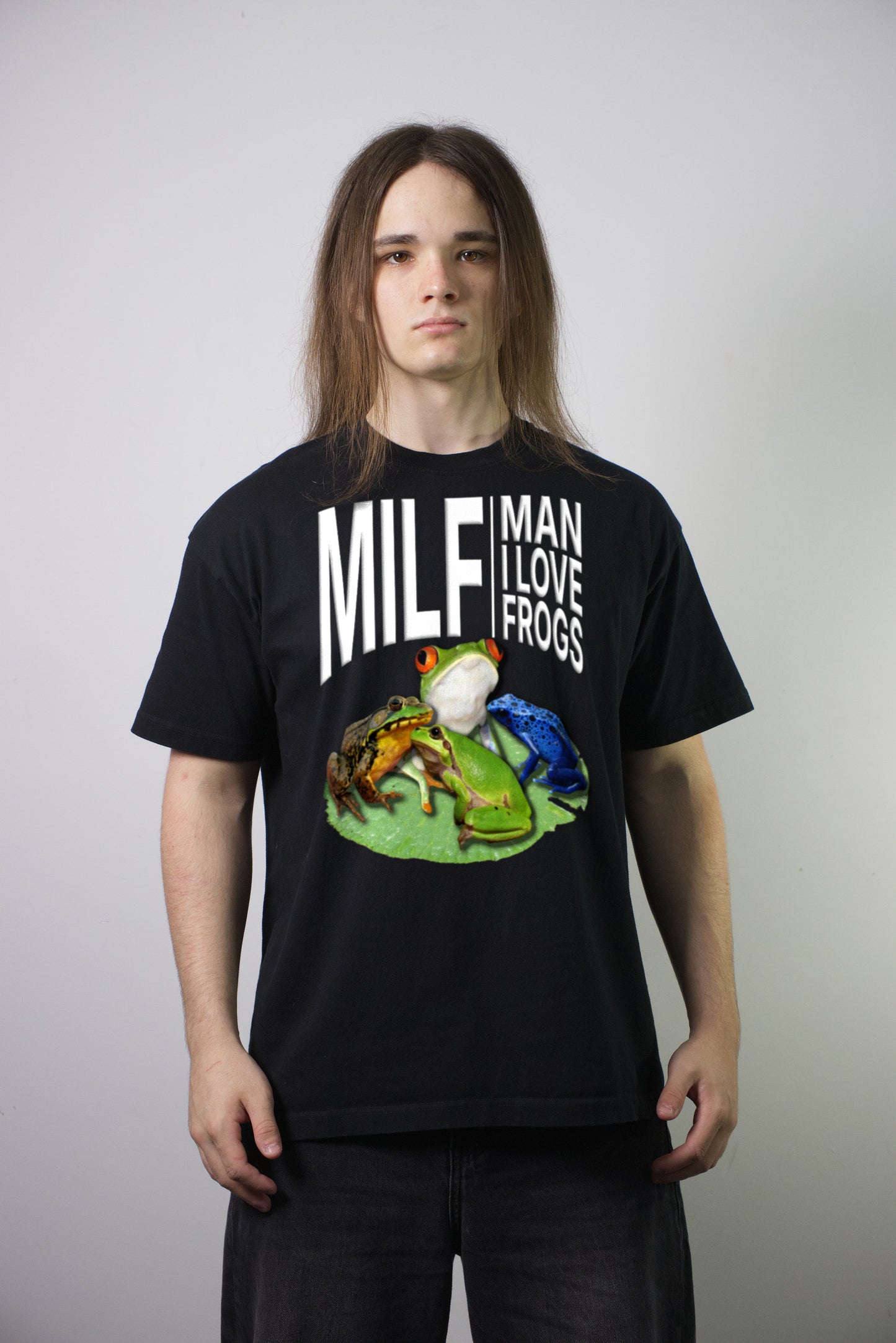 Man I Love Frogs Tee - front